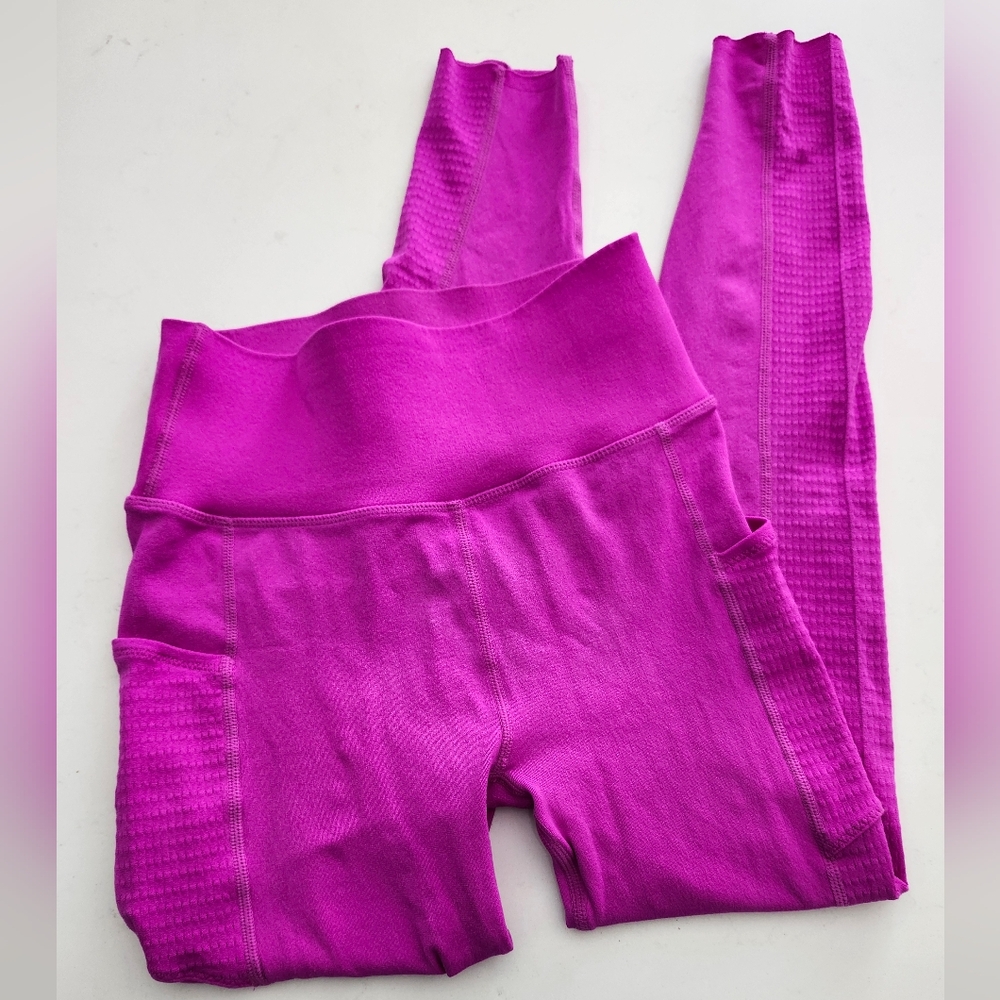 SculptKnit by fabletics leggings Medium